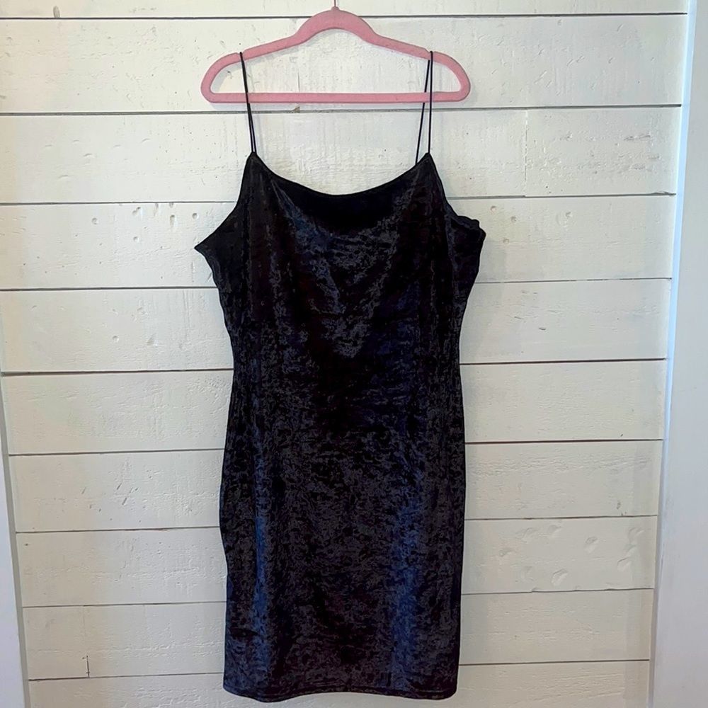 H&M - Black Velour Dress - Size 14